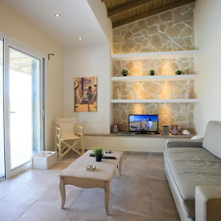 Zoe & Haris Villas Kynopiastai